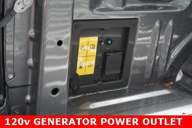 2025 Ford F-150 Lightning XLT