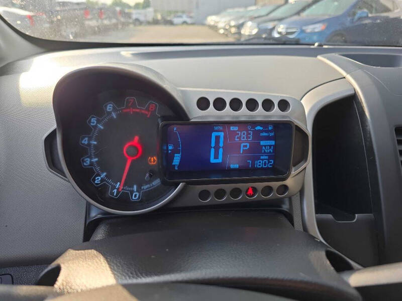 2016 Chevrolet Sonic LS Auto