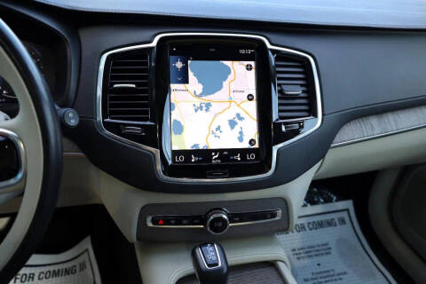 2022 Volvo XC90 T6 Inscription 6-Passenger