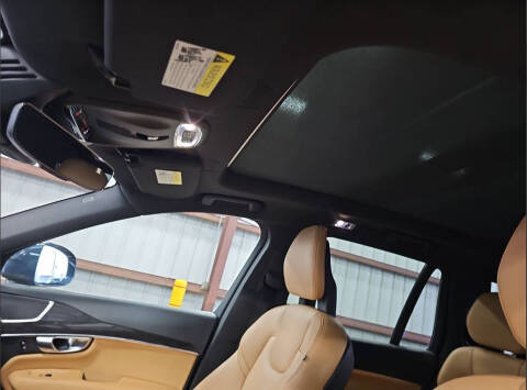 2018 Volvo XC90 T5 Momentum 7-Passenger