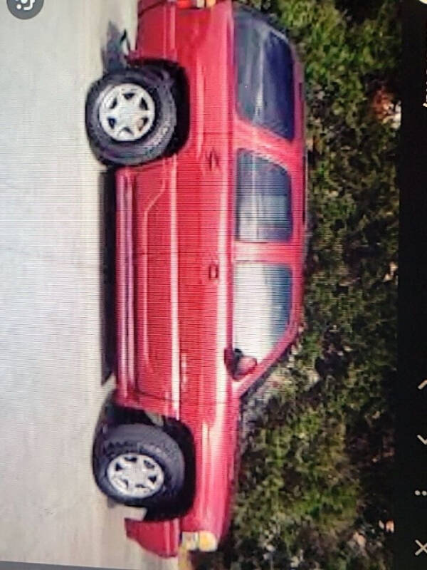 2004 GMC Yukon XL for sale at Great Outdoor Adventures in Sioux Falls IL