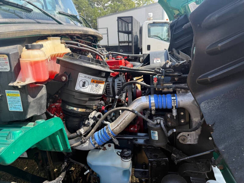 2014 Freightliner M2 106