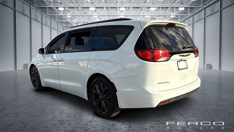 2018 Chrysler Pacifica Touring L Plus