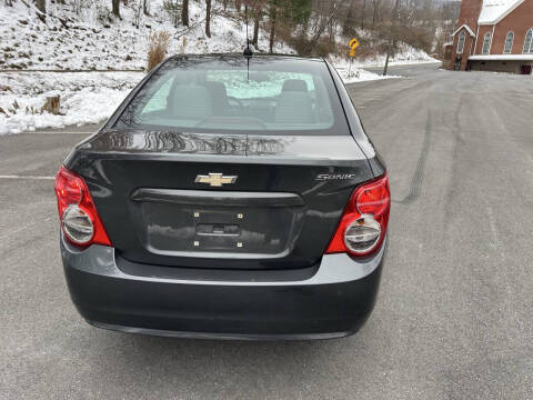2016 Chevrolet Sonic LS Auto
