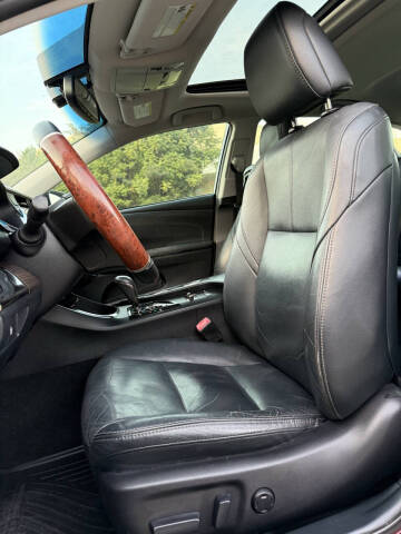 2014 Toyota Avalon Hybrid XLE Premium