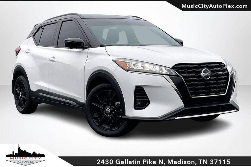 2021 Nissan Kicks SR