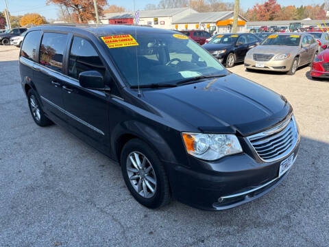 2016 Chrysler Town and Country Touring