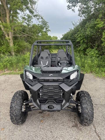 2024 Can-Am Commander Max XT