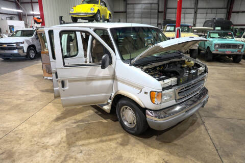 2002 Ford E-Series E-150