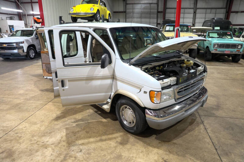 2002 Ford E-Series E-150