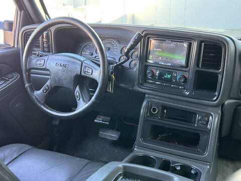 2004 GMC Sierra 2500HD SLT