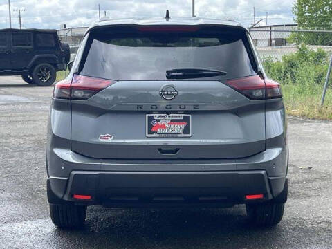 2026 Nissan Rogue Dark Armor
