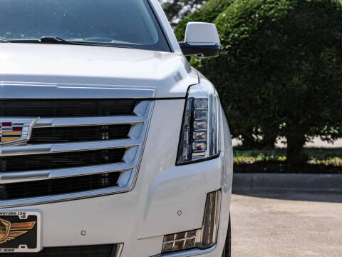 2016 Cadillac Escalade ESV Luxury Collection