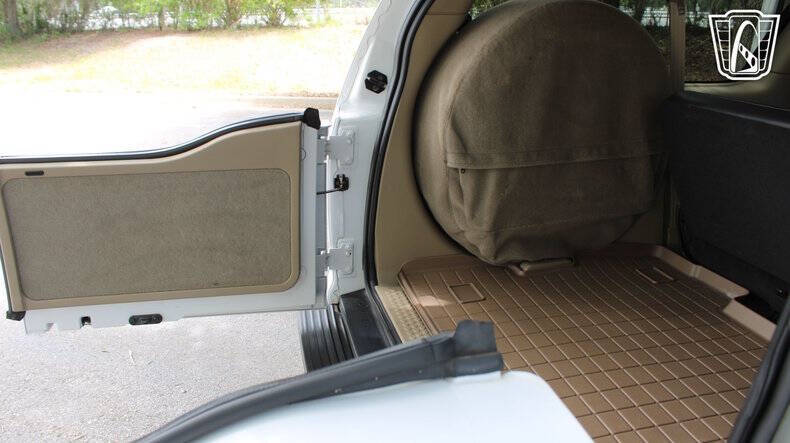 2005 Ford Excursion Eddie Bauer