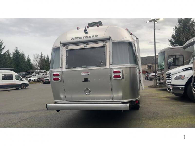 2022 International 27FB