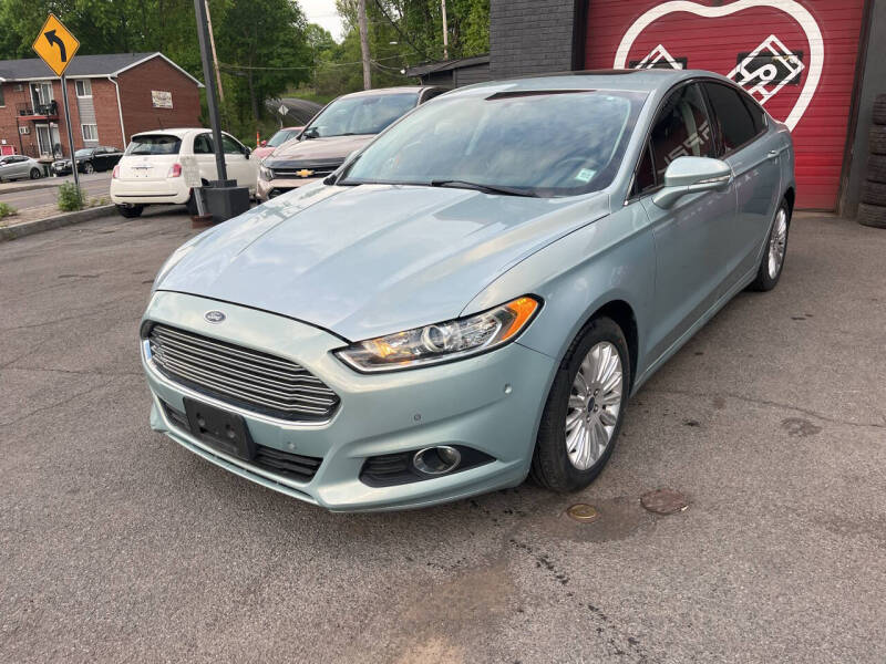 2014 Ford Fusion Hybrid SE