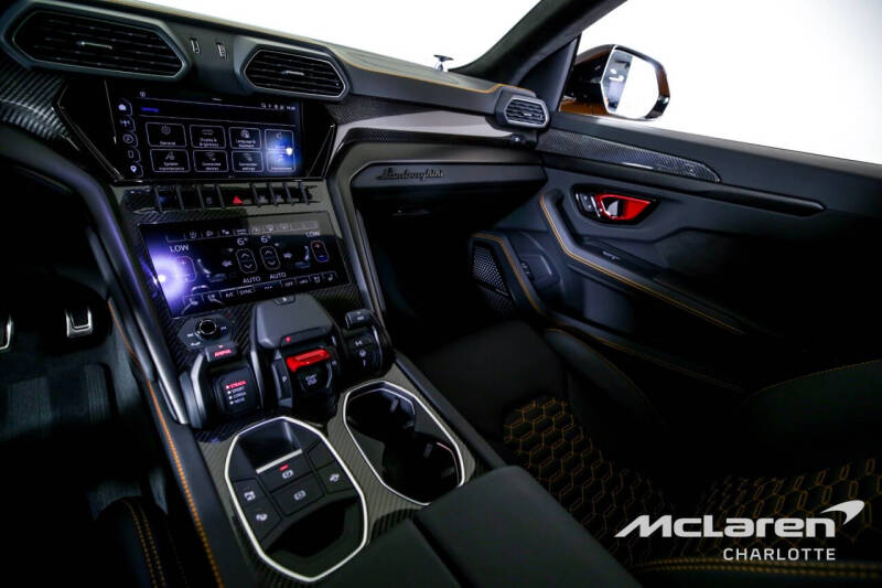 2023 Lamborghini Urus S