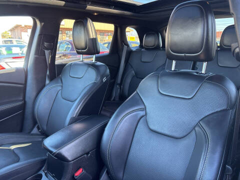 2021 Jeep Cherokee 80th Anniversary Edition