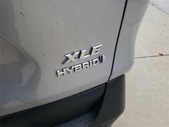 2022 Toyota RAV4 Hybrid XLE Premium