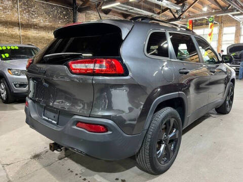 2016 Jeep Cherokee Sport