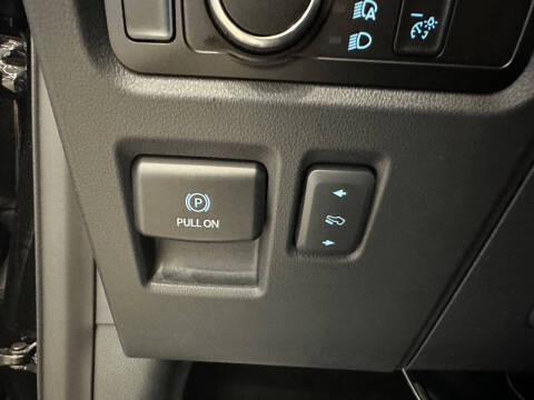 2023 Ford F-150 Lightning Platinum