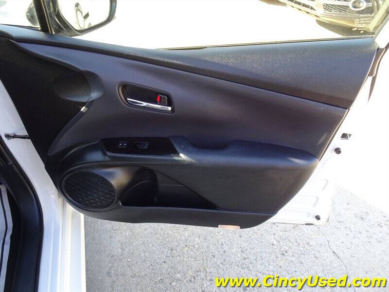 2020 Toyota Prius LE AWD-e