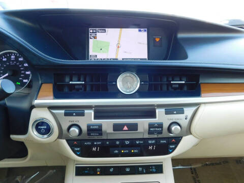2015 Lexus ES 300h