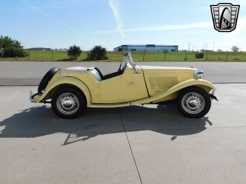 1954 MG TD
