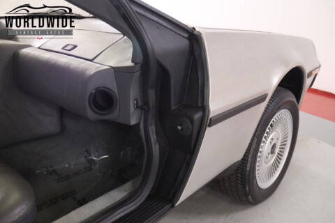 1981 DeLorean DMC-12