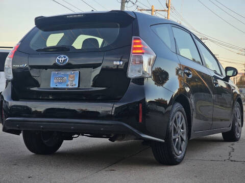 2017 Toyota Prius v Three