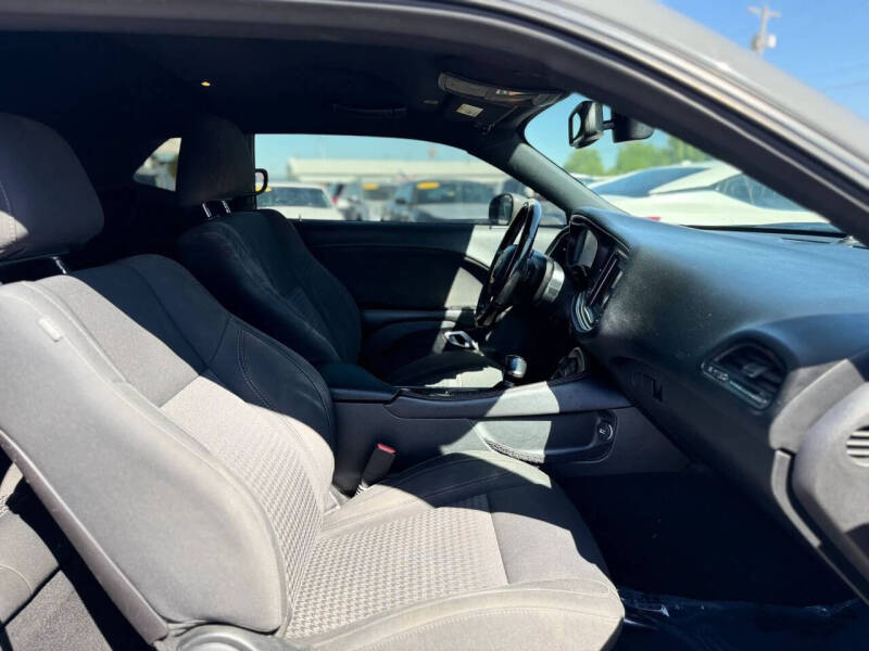 2019 Dodge Challenger SXT