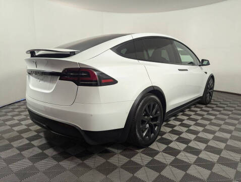 2023 Tesla Model X Standard Range