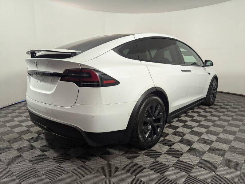 2023 Tesla Model X Standard Range