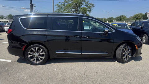 2017 Chrysler Pacifica Limited