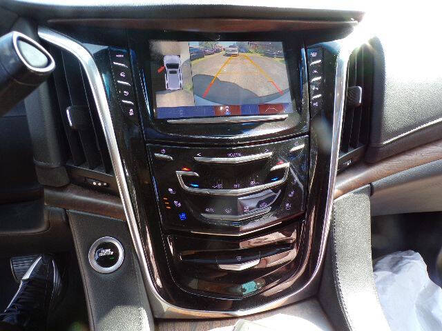 2017 Cadillac Escalade Luxury