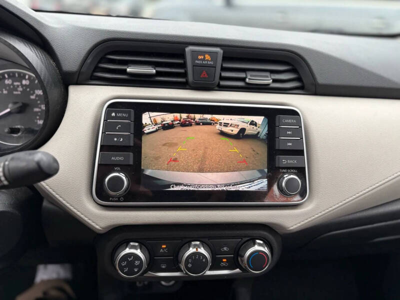 2021 Nissan Versa SV