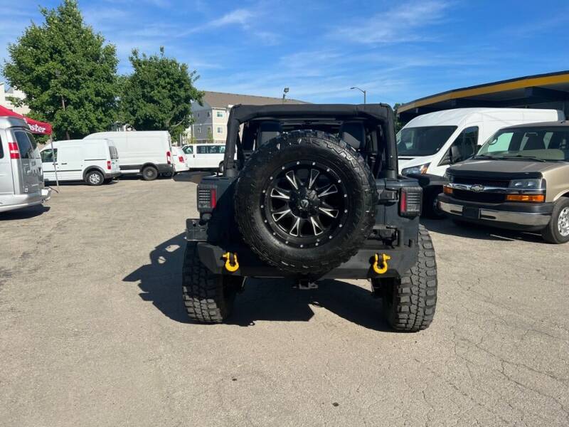 2018 Jeep Wrangler JK Unlimited for sale at Connect Truck and Van Center in Indianapolis IN