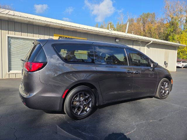 2018 Chrysler Pacifica Touring L Plus