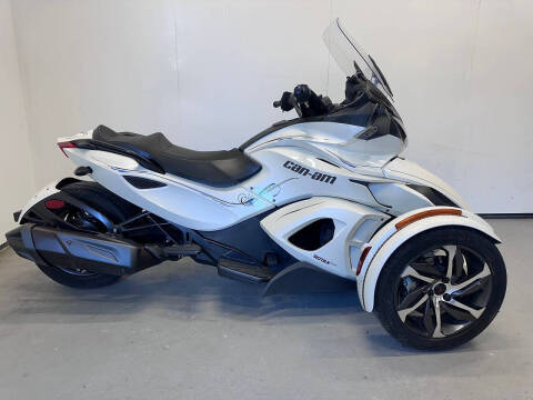 2014 Can-Am Spyder ST SE5