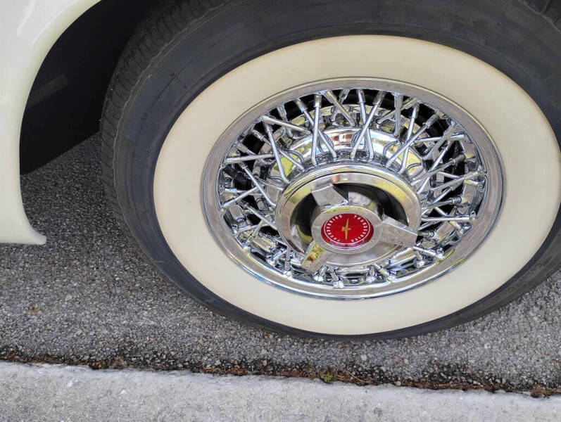 1957 Ford Thunderbird