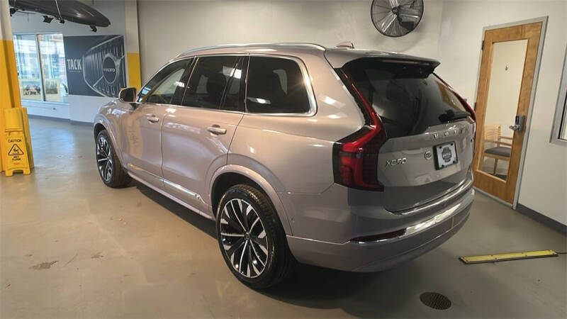2026 Volvo XC90 B6 Plus 7P