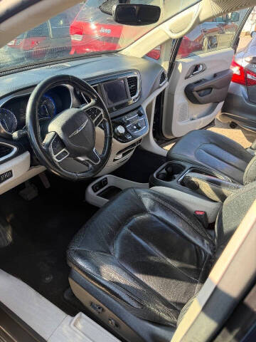 2020 Chrysler Pacifica Touring L