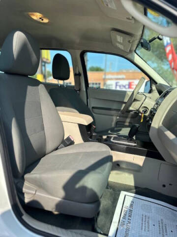 2010 Ford Escape XLS