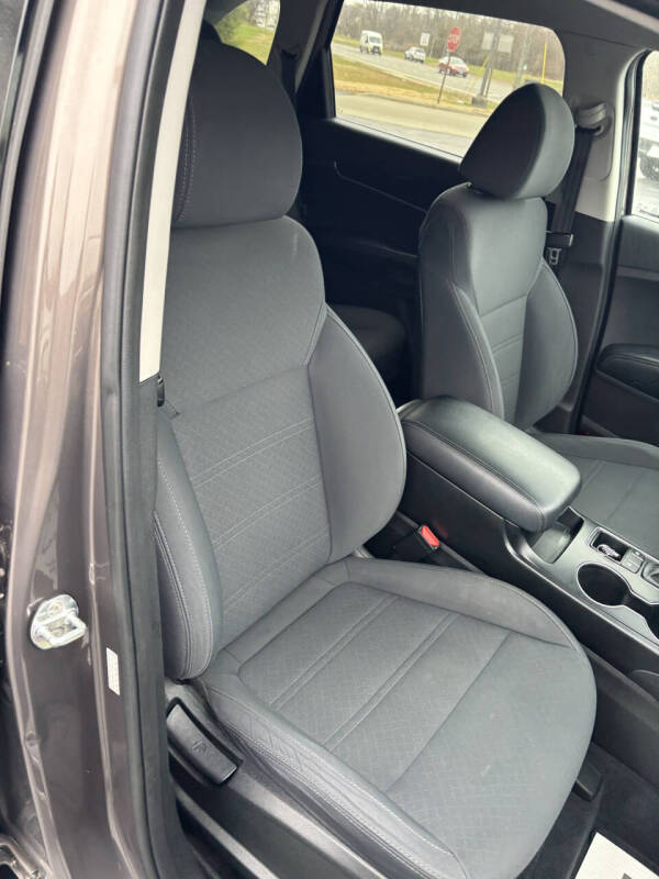 2020 Kia Sorento S V6