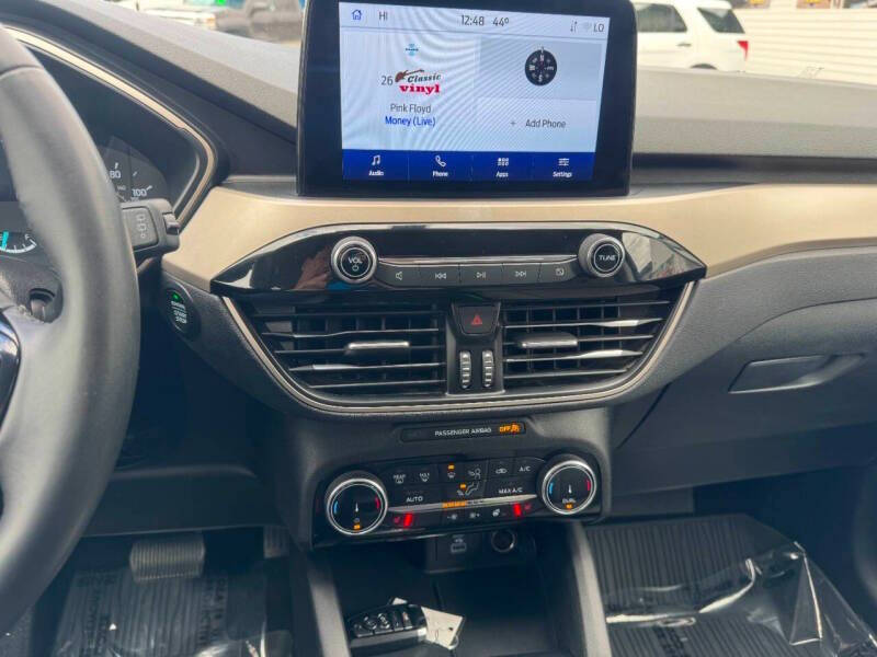 2022 Ford Escape SE