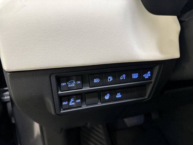 2024 Toyota Sequoia Capstone