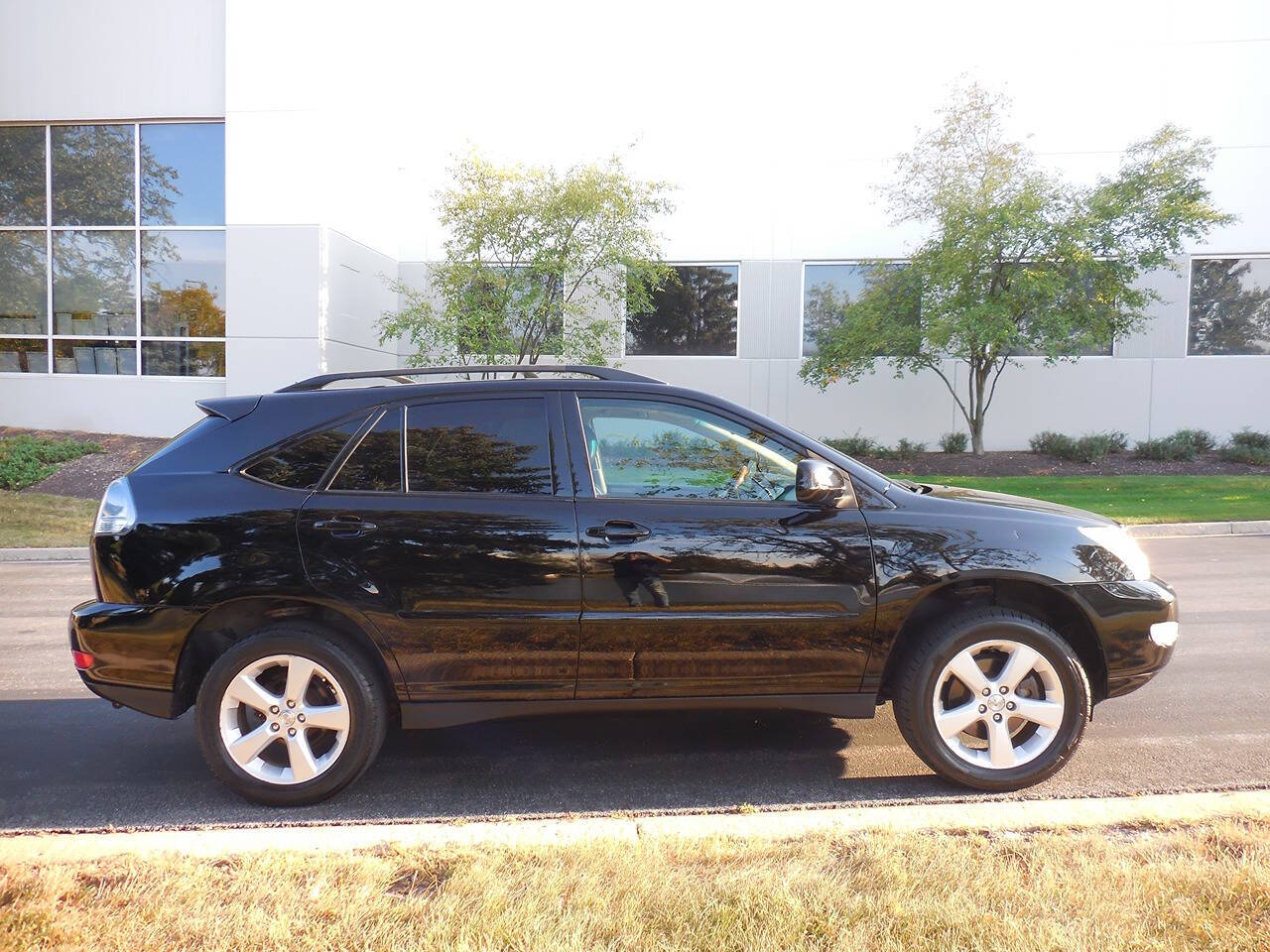 2004 Lexus RX 330 for sale at Genuine Motors in Schaumburg, IL