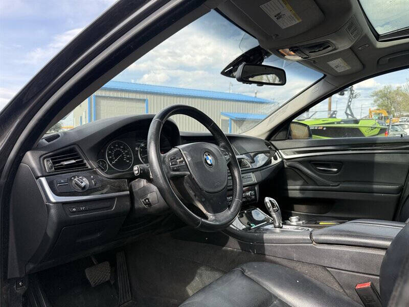 2011 BMW 5 Series 528i