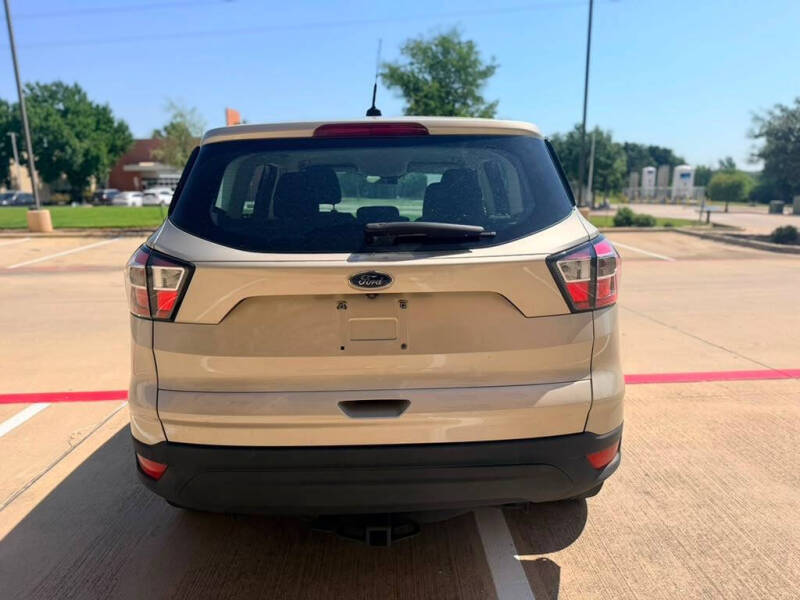 2017 Ford Escape S