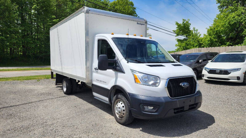 2022 Ford Transit Cutaway Base's photo